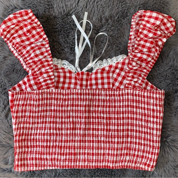 Red Gingham Print Cropped Top - Picture 6 of 6